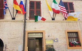 Hotel Domus Pacis Santa Chiara Casa Per Ferie  3*